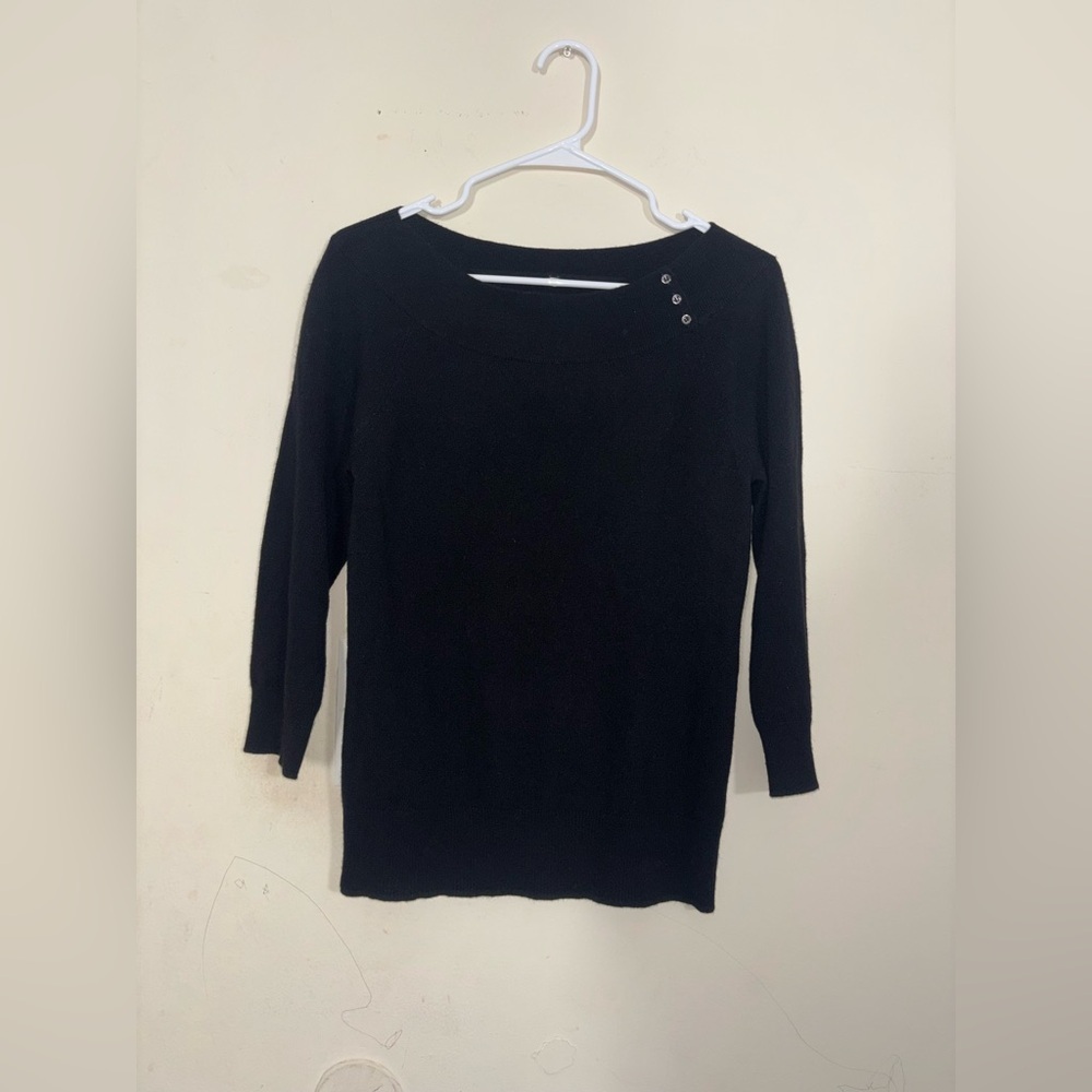 Halogen 100% Cashmere Sweater Size L
Black